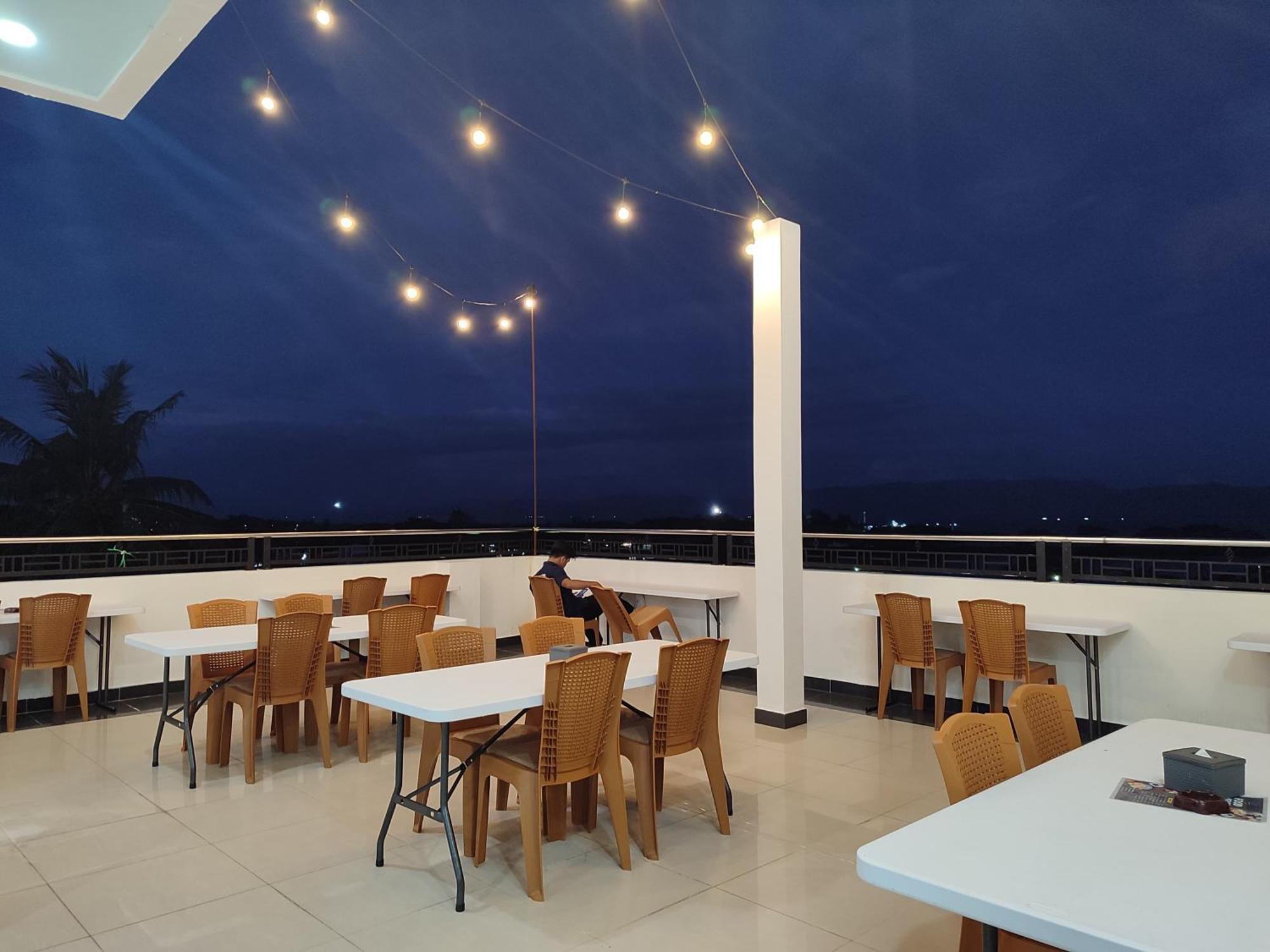 Dj Hotel Raha Εξωτερικό φωτογραφία